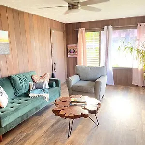 https://new-charming-3-bedroom-hilo-home.hotelsinhawaii.org